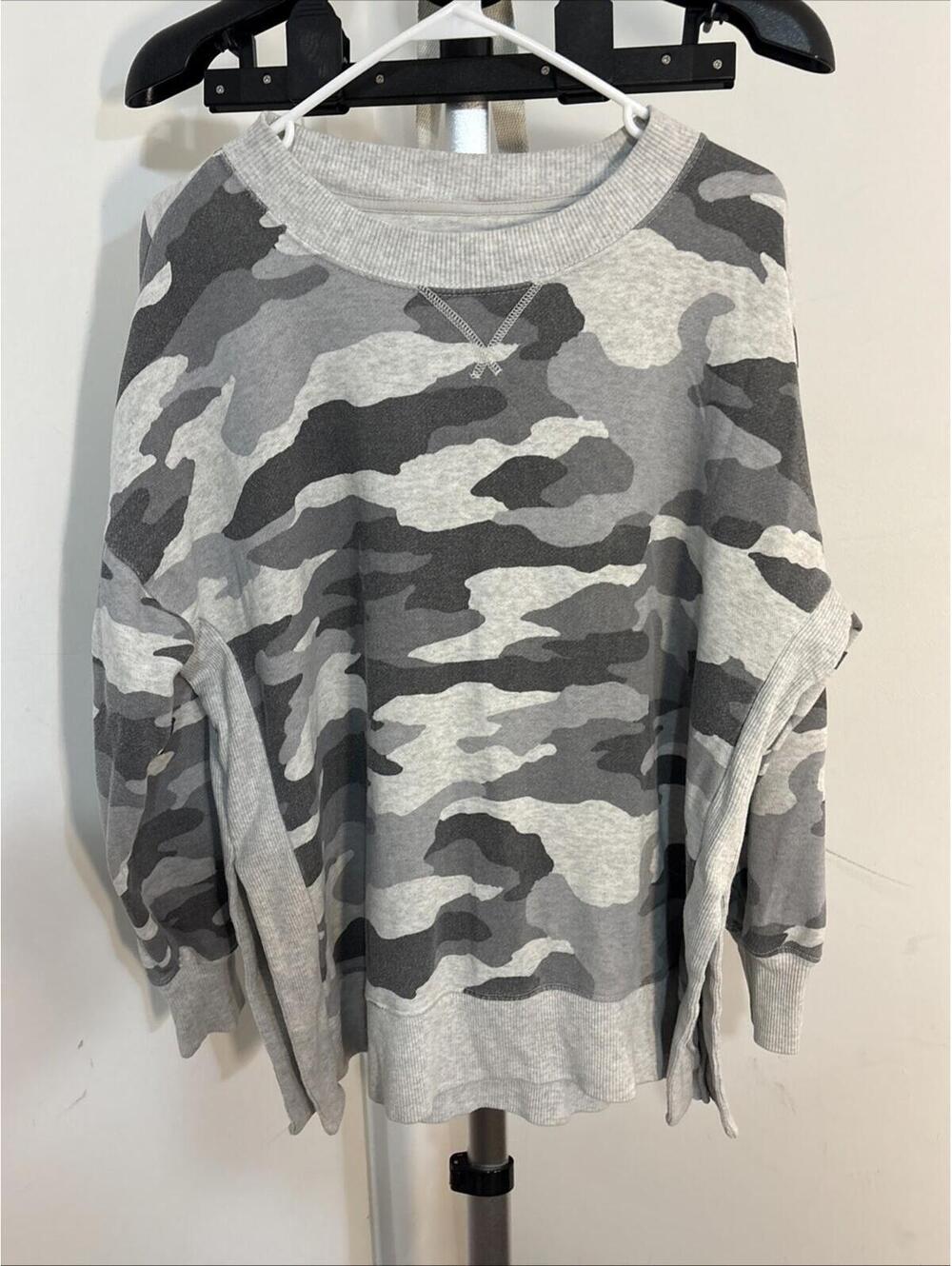 Aerie Crew Neck Hometown Desert Camo Sweatshirt Pullover Womens Large Gray Relax